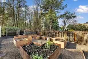 11494 NW Blackhawk Dr, Portland, OR 97229 - Photo 39