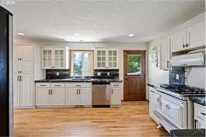 3955 Sunset Hills Dr, Turner, OR 97392 - Photo 7