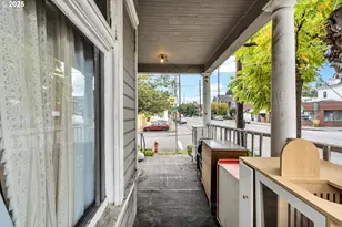 1736 SE 7th Ave, Portland, OR 97214 - Photo 5