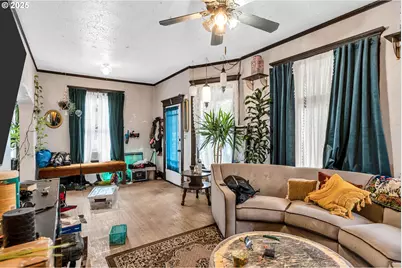 1736 SE 7th Ave, Portland, OR 97214 - Photo 9