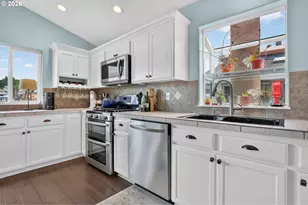 531 N Bridgeton Rd, Portland, OR 97217 - Photo 9