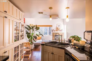 6605 W Burnside St, Portland, OR 97210 - Photo 15