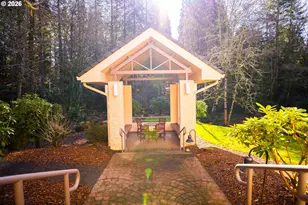 6605 W Burnside St, Portland, OR 97210 - Photo 33