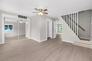 425 S Lincoln St, Seaside, OR 97138 - Photo 17