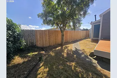 425 S Lincoln St, Seaside, OR 97138 - Photo 5