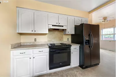 5218 NE 18th Ave, Portland, OR 97211 - Photo 11