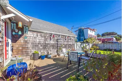 6225 NW Logan Rd, Lincoln City, OR 97367 - Photo 39