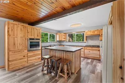 31762 Nichols Ln, Cottage Grove, OR 97424 - Photo 11