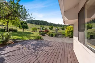 31762 Nichols Ln, Cottage Grove, OR 97424 - Photo 17