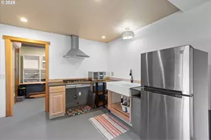 380 Columbia St, Cathlamet, WA 98612 - Photo 27