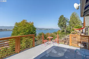 380 Columbia St, Cathlamet, WA 98612 - Photo 13