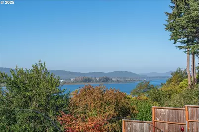 380 Columbia St, Cathlamet, WA 98612 - Photo 31