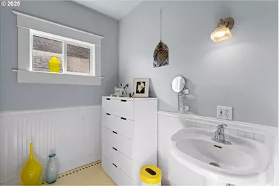 380 Columbia St, Cathlamet, WA 98612 - Photo 21