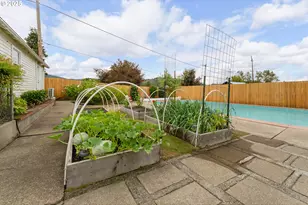 157 NE Spencer Ct, Roseburg, OR 97470 - Photo 5