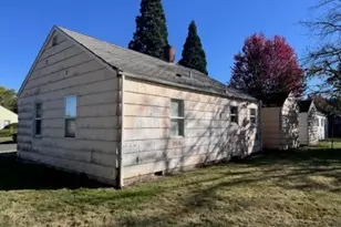 1807 NE Walnut Ave, Wood Village, OR 97060 - Photo 3