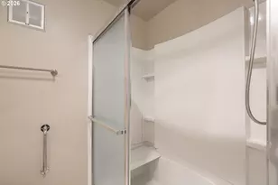 401 Madrona Ave SE, Salem, OR 97302 - Photo 17