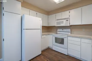 401 Madrona Ave SE, Salem, OR 97302 - Photo 7