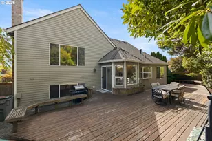 16085 NW Harriet Ct, Beaverton, OR 97006 - Photo 47