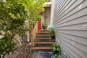 16085 NW Harriet Ct, Beaverton, OR 97006 - Photo 3