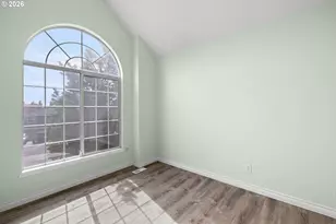 16085 NW Harriet Ct, Beaverton, OR 97006 - Photo 35