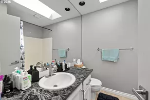 16085 NW Harriet Ct, Beaverton, OR 97006 - Photo 23