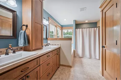 701 Ph 10, Castle Rock, WA 98611 - Photo 17