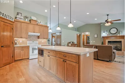 701 Ph 10, Castle Rock, WA 98611 - Photo 11