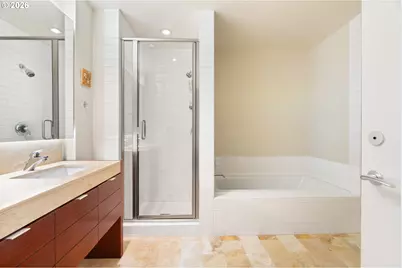 3570 S River Pkwy #1303, Portland, OR 97239 - Photo 23
