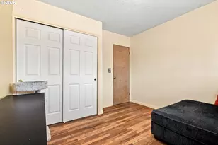 917 SE 168th Ave, Portland, OR 97233 - Photo 13