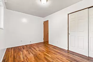 917 SE 168th Ave, Portland, OR 97233 - Photo 15