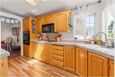 310 Pitney Ln #40, Junction City, OR 97448 - Photo 11