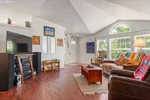 310 Pitney Ln, Junction City, OR 97448 - Photo 15