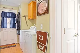 310 Pitney Ln, Junction City, OR 97448 - Photo 27