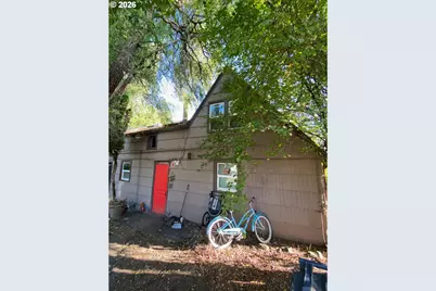 2493 Portland Aly, Eugene, OR 97405 - Photo 7