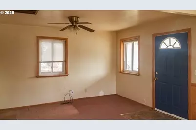 701 Y Ave, La Grande, OR 97850 - Photo 3