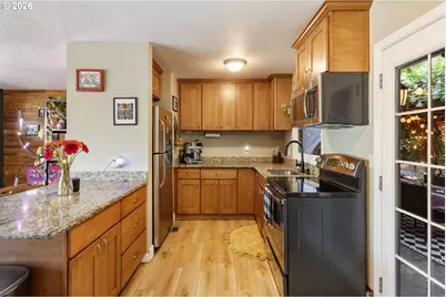 1838 NE 113th Ave, Portland, OR 97220 - Photo 7
