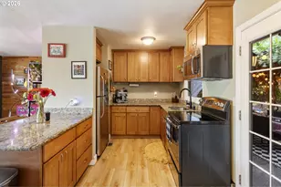 1838 NE 113th Ave, Portland, OR 97220 - Photo 7