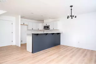 39380 Amherst St, Sandy, OR 97055 - Photo 9