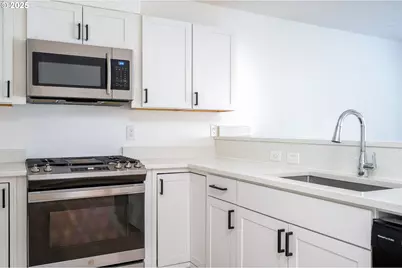 39380 Amherst St, Sandy, OR 97055 - Photo 5