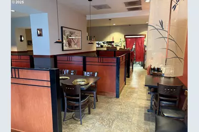 4615 SE Hawthorne Blvd, Portland, OR 97215 - Photo 9