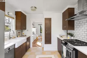 7236 N Fenwick Ave, Portland, OR 97217 - Photo 15