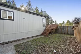 13250 SE Schiller St, Portland, OR 97236 - Photo 37