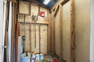 13250 SE Schiller St, Portland, OR 97236 - Photo 43