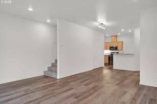 1690 32nd St, Florence, OR 97439 - Photo 9