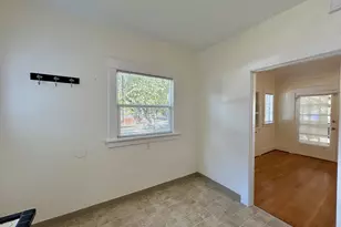 2202 NE Everett St, Portland, OR 97232 - Photo 15