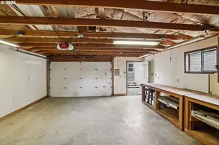 8416 NE Wygant St, Portland, OR 97220 - Photo 25