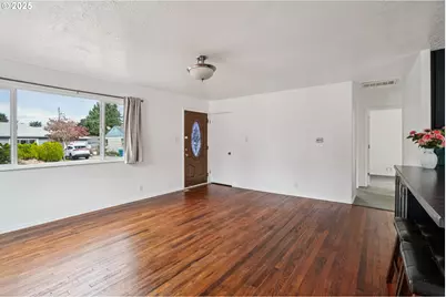 8416 NE Wygant St, Portland, OR 97220 - Photo 7