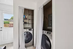 8416 NE Wygant St, Portland, OR 97220 - Photo 13