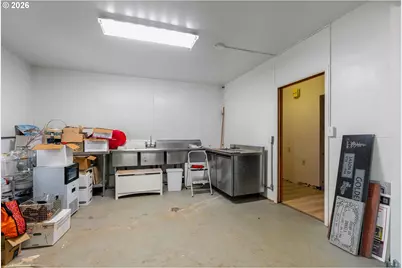1270 N Main Ave, White Salmon, WA 98672 - Photo 39