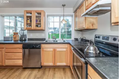 6151 SW Erickson Ave, Beaverton, OR 97008 - Photo 5